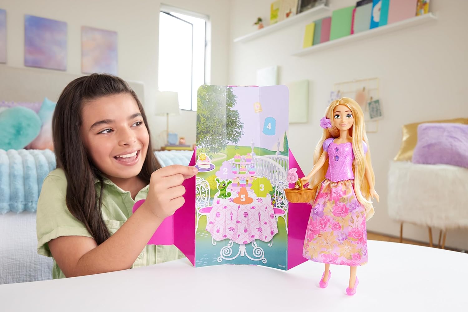 Mattel Disney Princess Rapunzel Fashion Doll Set - Spin & Reveal Playset for Kids