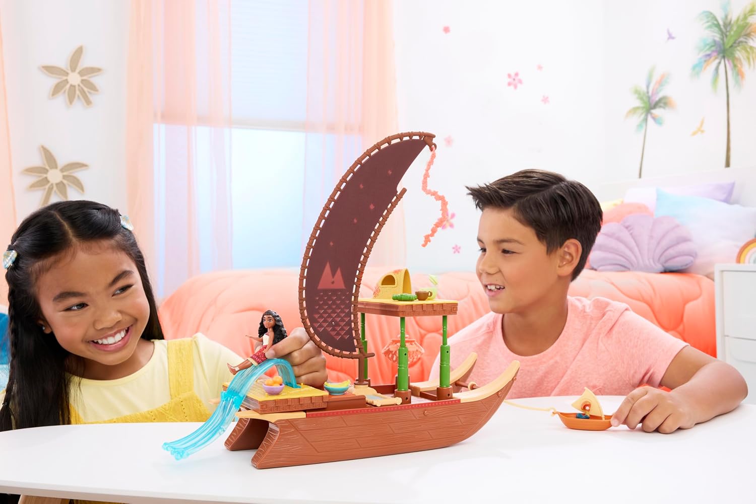 Mattel Disney Moana 2 Adventure Canoe Playset with Floating Canoe, Moana Doll & Heihei - 13-Piece Set for Ages 3+