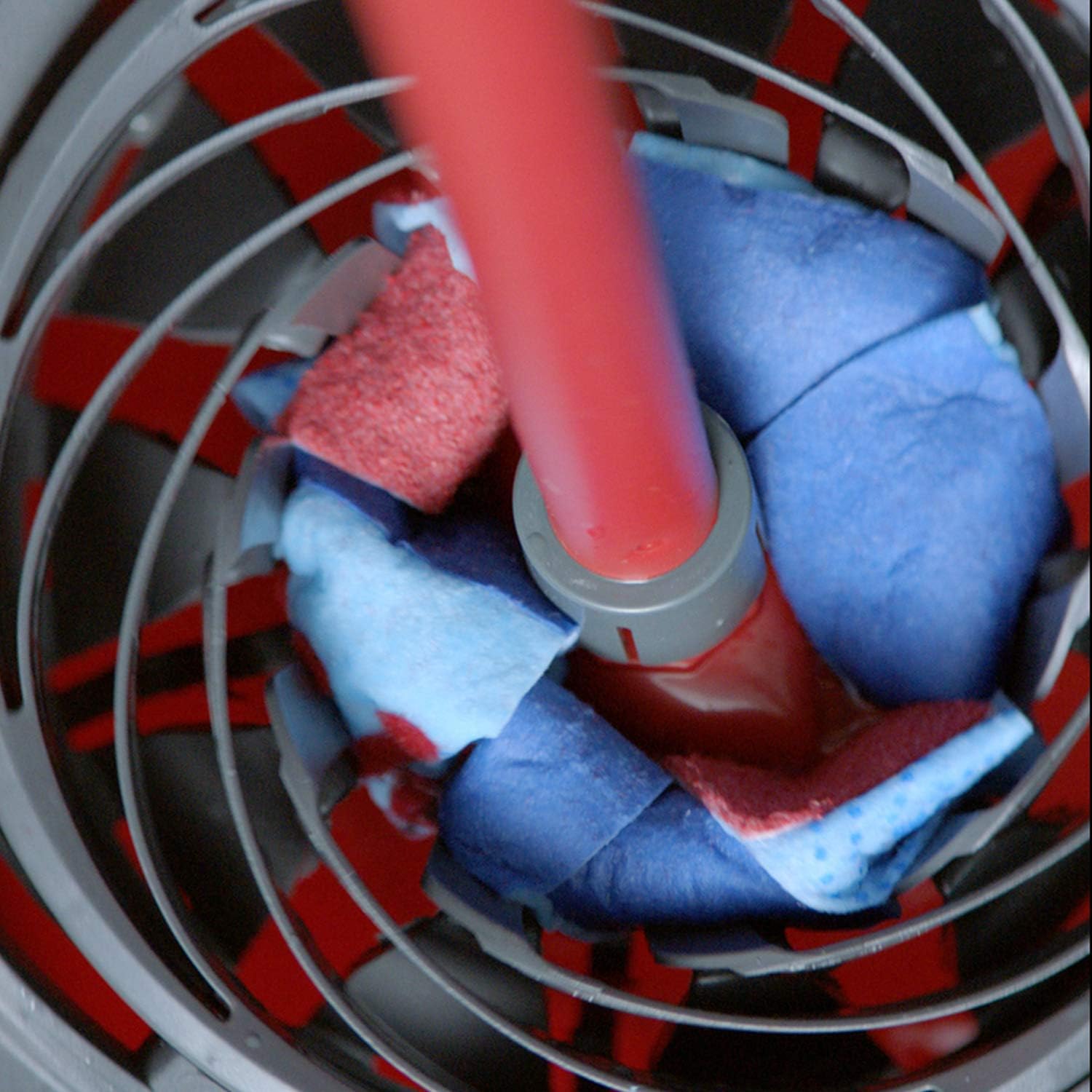 Vileda SuperMocio 3Action XL Mop and 10L Bucket with Torsion Wringer, Red/Blue