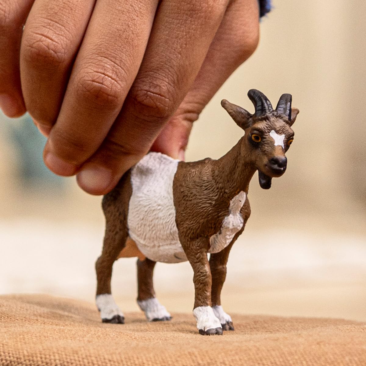Schleich 14887 Goat - Realistic Farm World Figurine for Imaginative Play, 8 x 8 x 7 cm