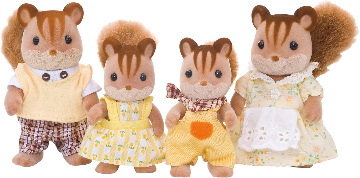 Sylvanian Families - Walnut Squirrel Family Playset for Ages 3-10