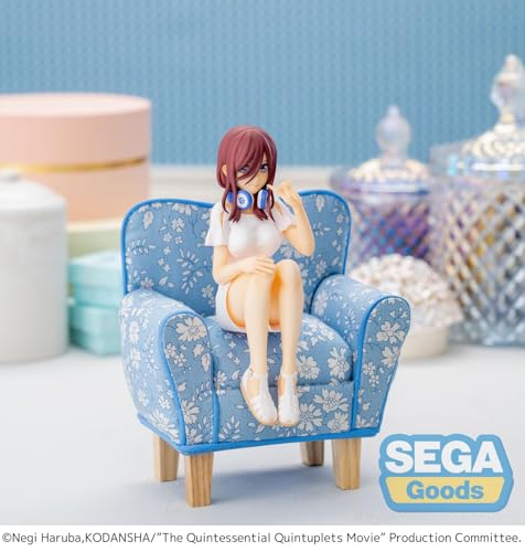 Sega Goods The Quintessential Quintuplets - Miku Nakano PM Perching Figure (SG52606)