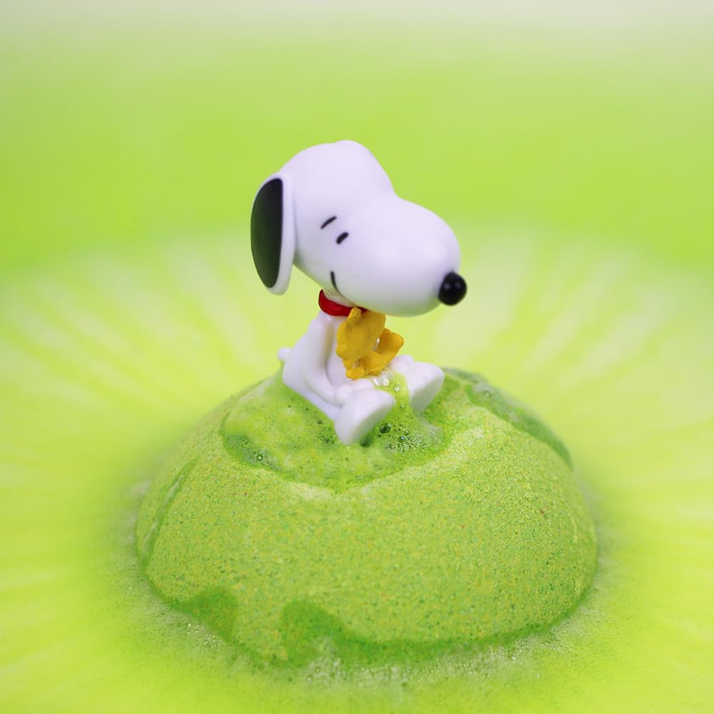 ZIMPLI Peanuts Surprise Bath Bomb - 100g Moisturizing Strawberry Scent | Collectible Toy Inside 3