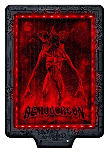 Clementoni Stranger Things Metamorphic Art Puzzle - 520-Piece LED Light-Up Jigsaw 10