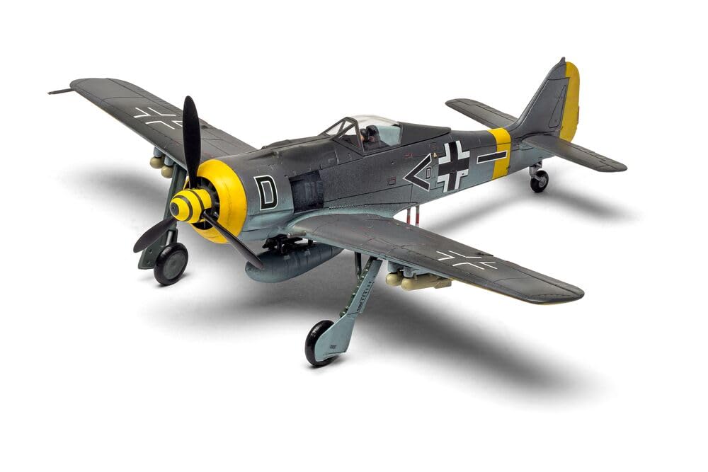 Airfix A02066A Focke-Wulf Fw190A-8/F-8 Aircraft Model Kit | 1:72 Scale | 74 Parts | Skill Level 1 3