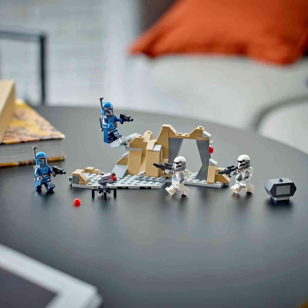 LEGO Star Wars: The Mandalorian Ambush on Mandalore Battle Pack - Building Toy Set for Kids 6+ 8