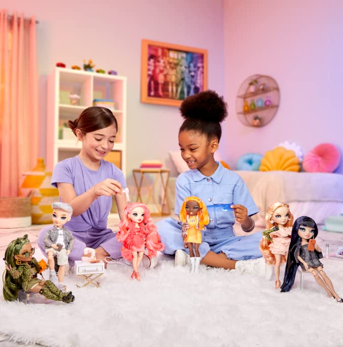 Rainbow High Olivia Woods Fashion Doll - 11 Inch, Poseable, Green Outfit | Ages 6+ 7