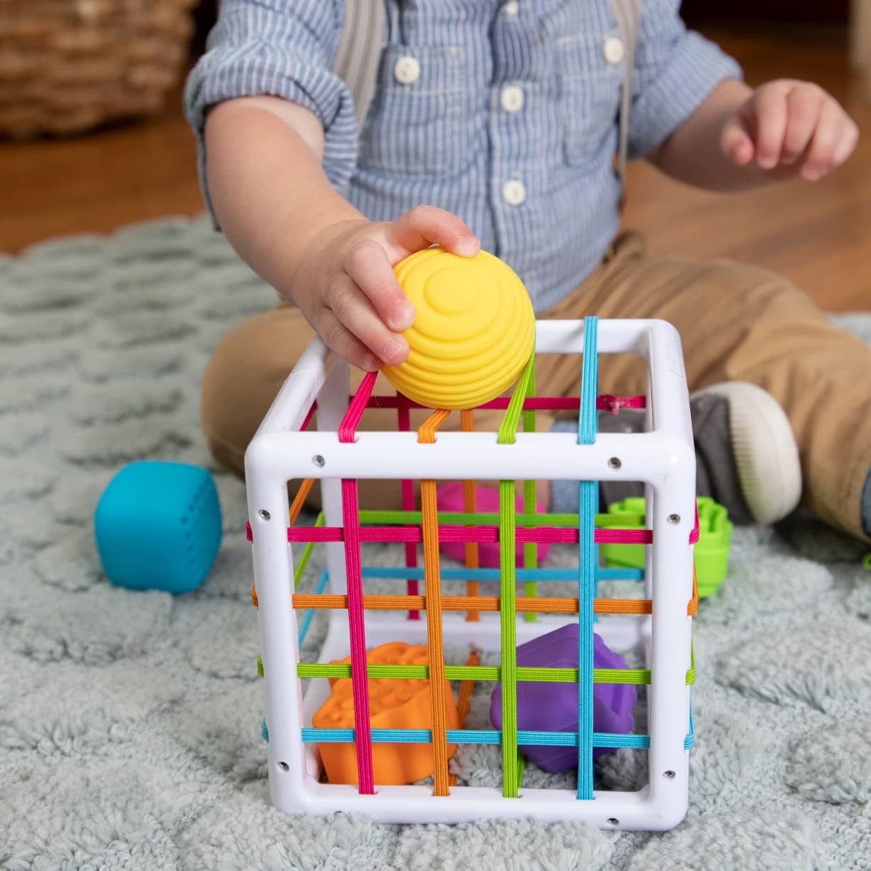 Fat Brain Toys InnyBin F251 - Shape Sorting Sensory Toy for Toddlers 2