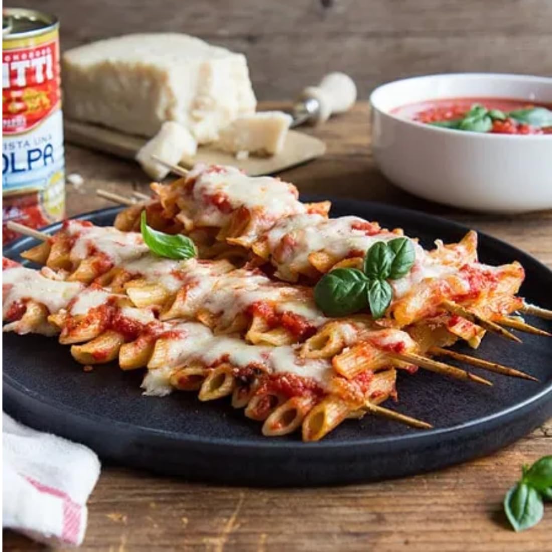 Mutti - Finely Chopped Tomatoes (400g) 3