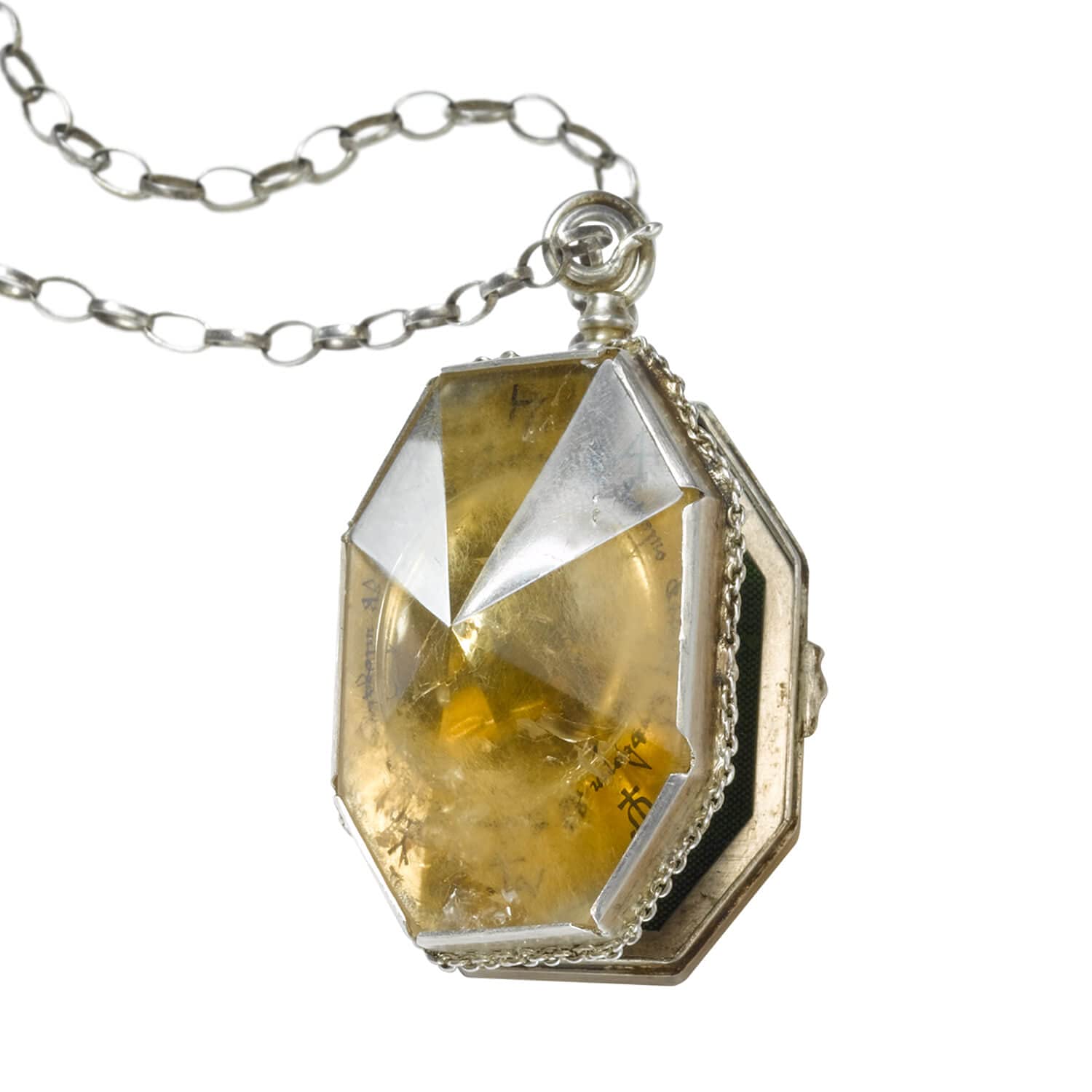 The Noble Collection Harry Potter The Locket from the Cave - Die-Cast Metal Locket with Chain & Wooden Display Case