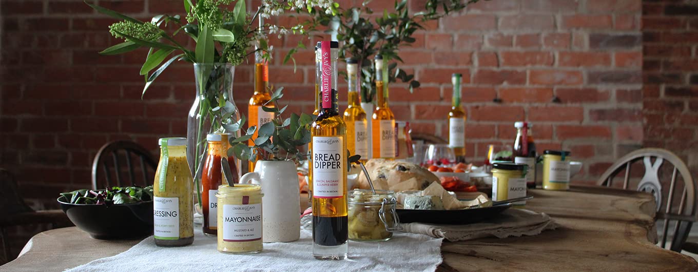 Charlie & Ivy's Mini Bread Dipper Pack - 3 x 100ml - Garlic, Chilli & Balsamic Flavours 6