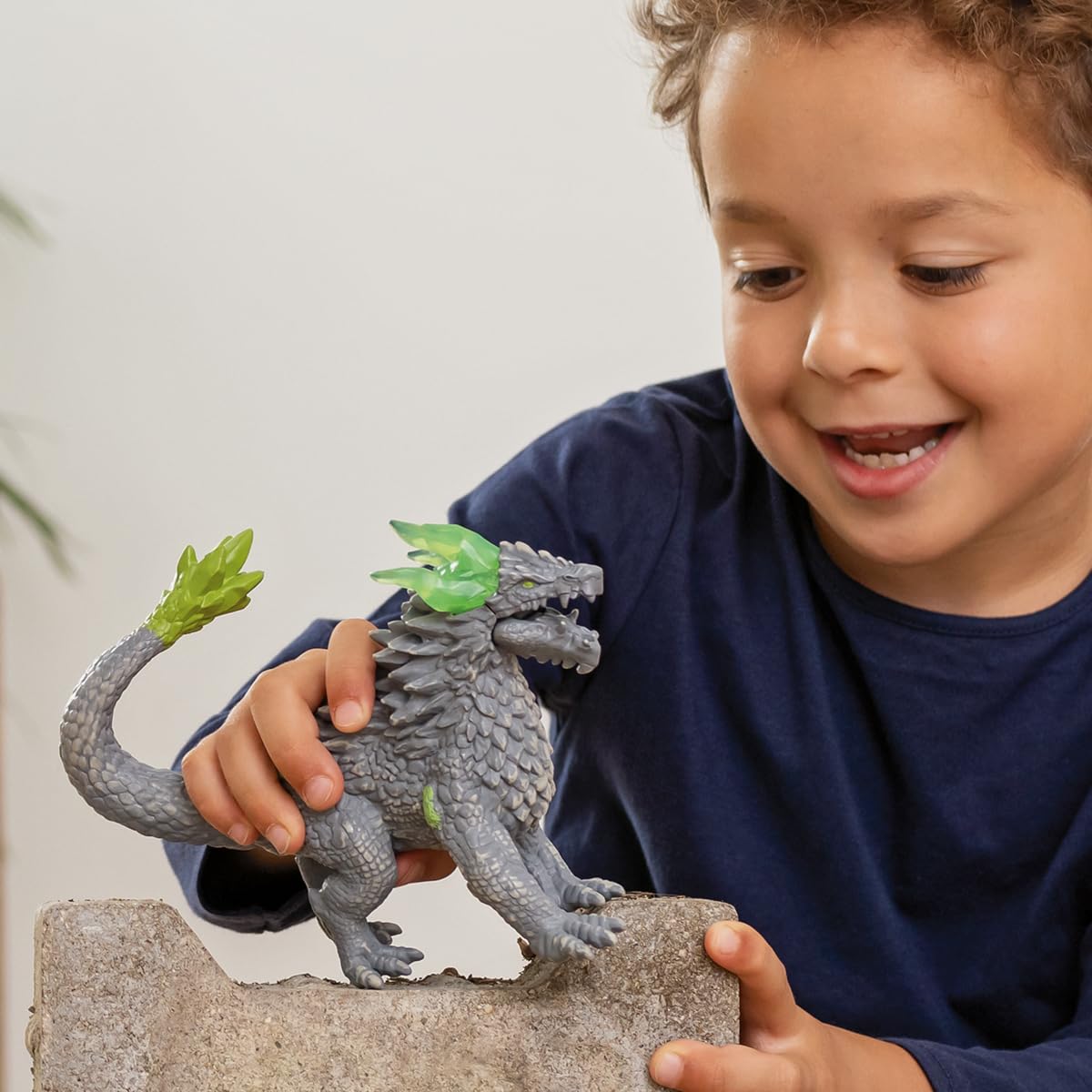 Schleich Eldrador 70153 Granite Wolf - Detailed Mythical Creature Action Figure for Kids 7+ 3
