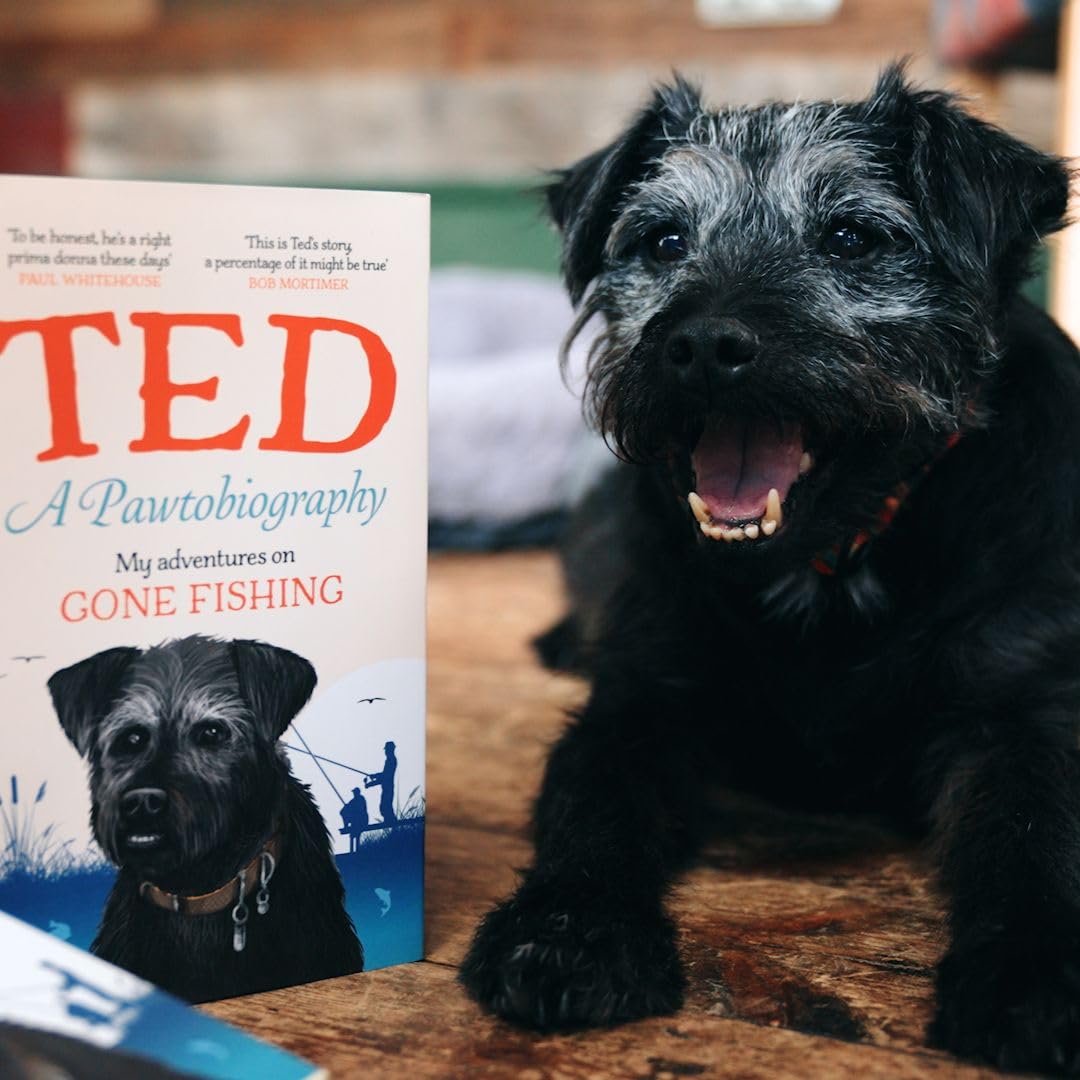 Ted the Dog - A Pawtobiography: My adventures on Gone Fishing | Paperback