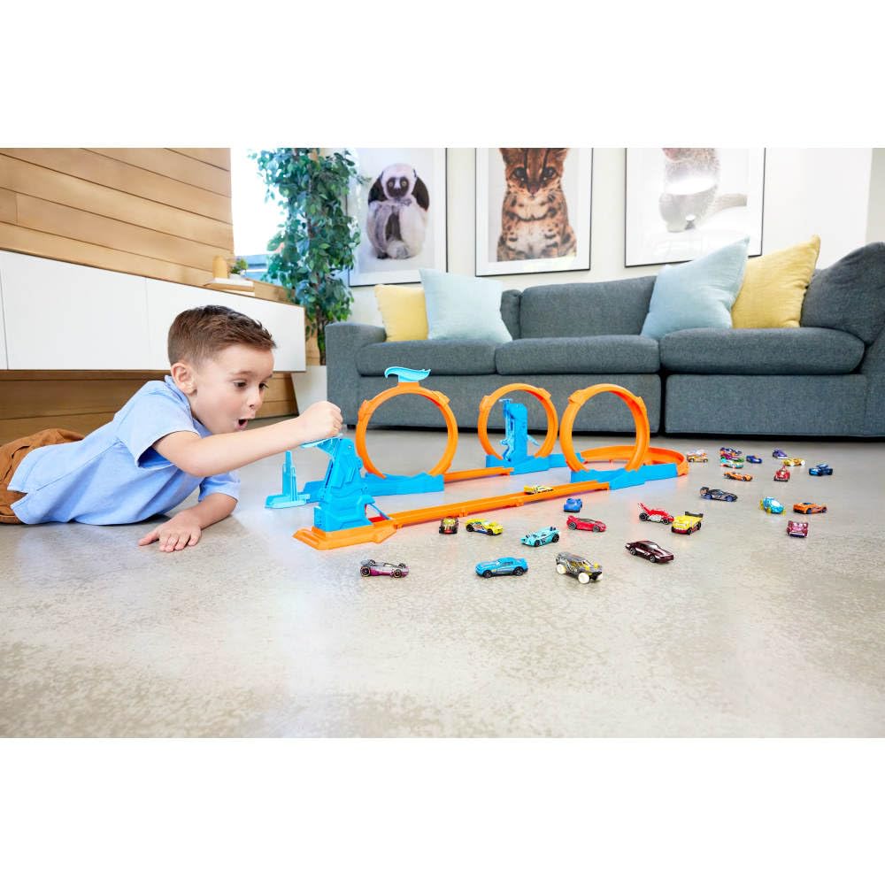 Hot Wheels Triple Loop Pack Track Set with 1:64 Scale Vehicle | Ages 4-84 | Model JDW39