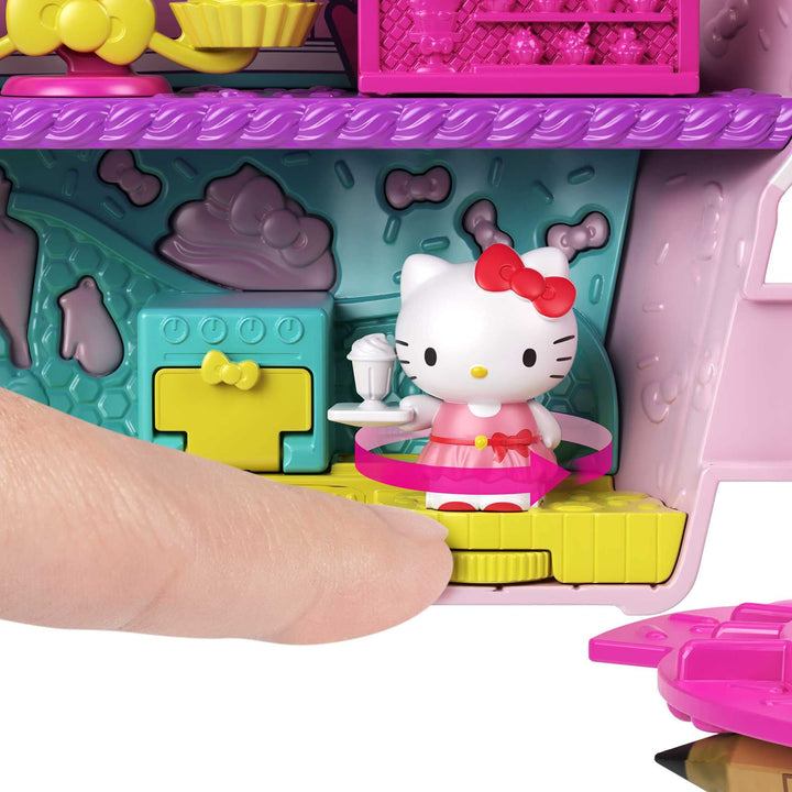 Hello Kitty Sanrio GVB30 Hello Kitty and Friends Minis Cupcake Bakery
