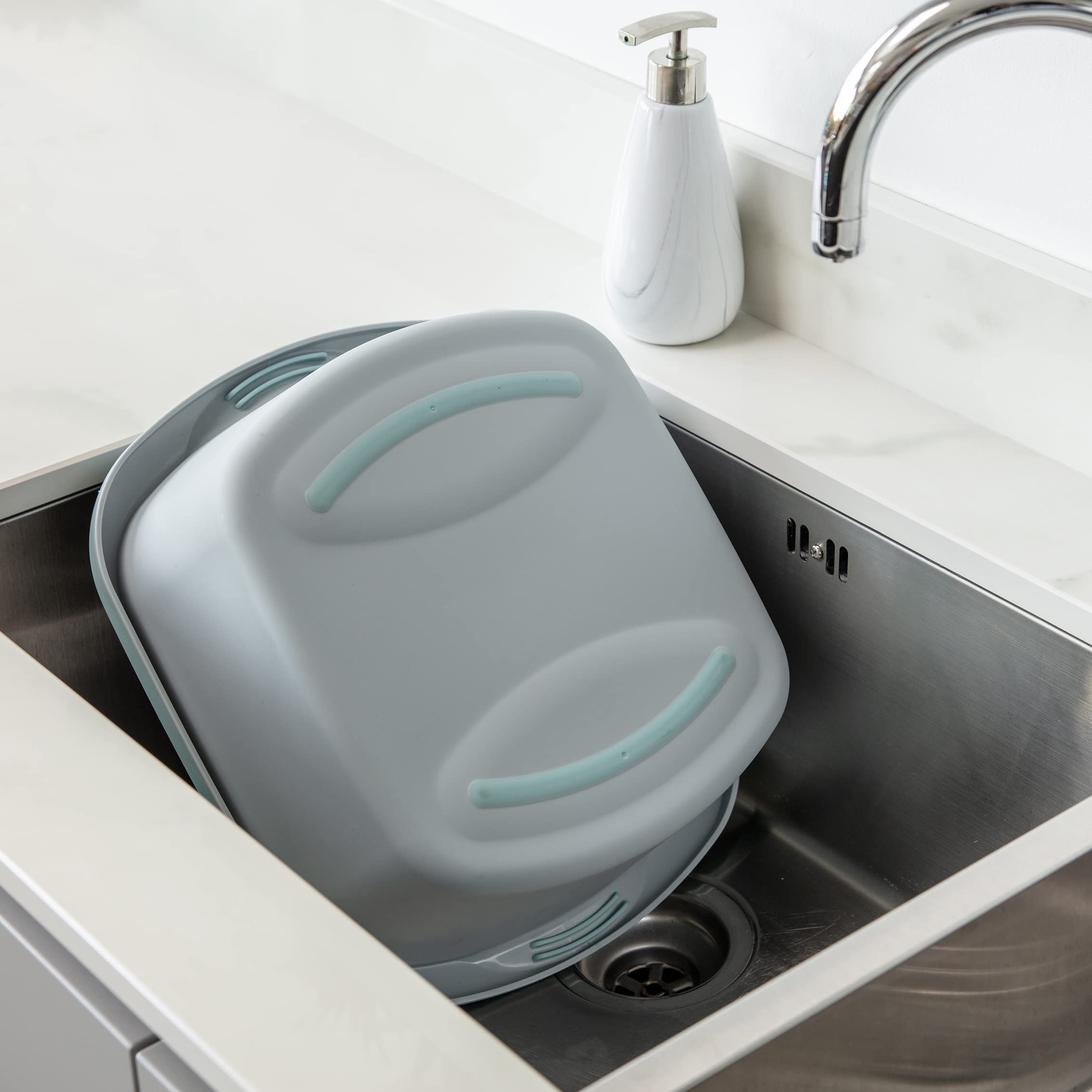 Addis Premium Soft Grip Rectangular Washing Up Bowl - 9.5 Litre Capacity | Tranquil Haze 3