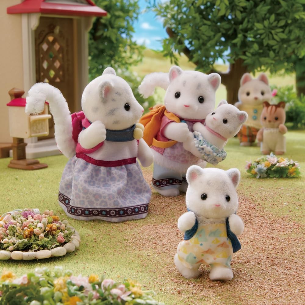 Sylvanian Families Snow Leopard Family Playset | Model 5814 | Ages 3+ 3
