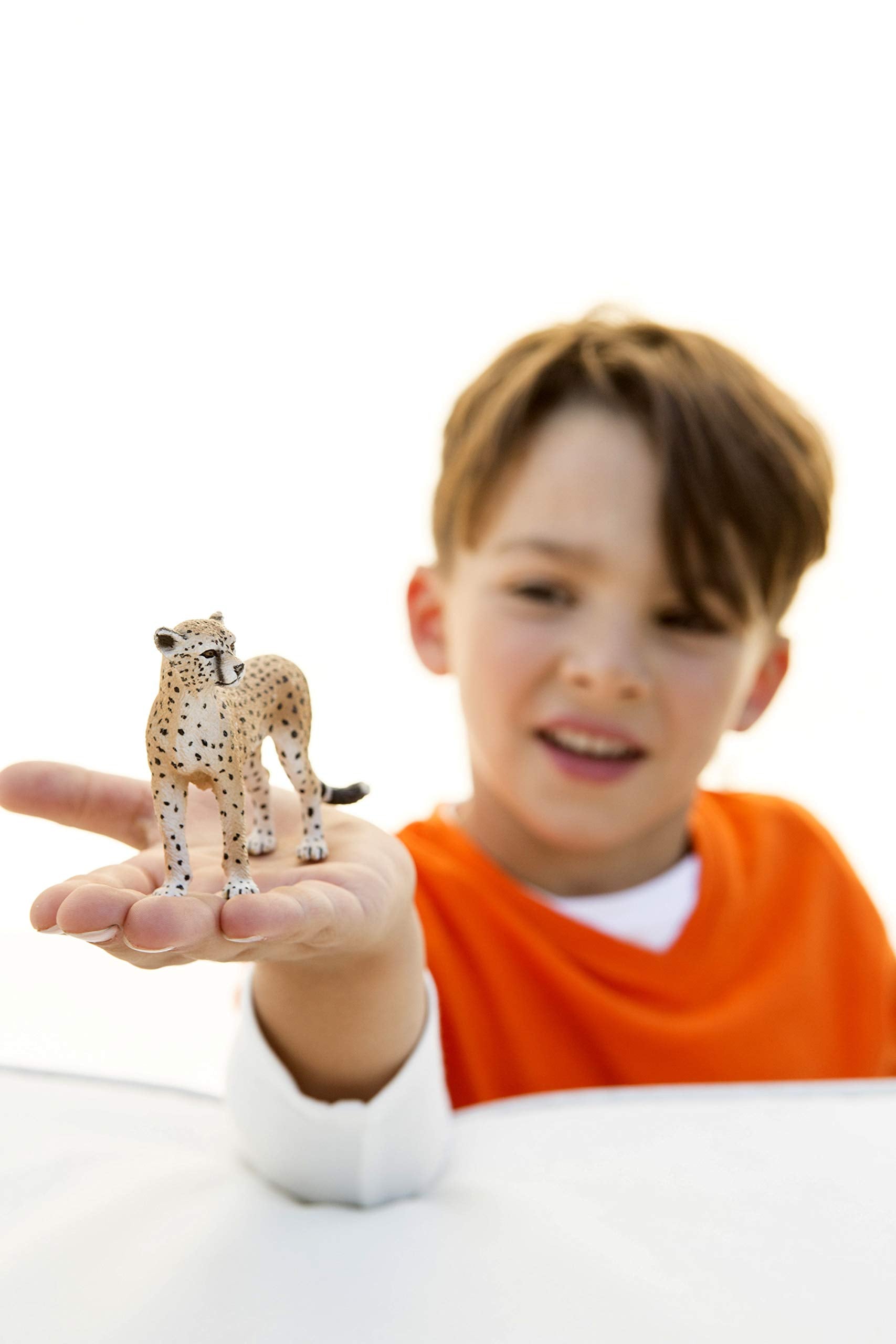 Schleich Cheetah Female Figurine - Wild Life Collection | Ages 3+ | 3.9 inches Tall