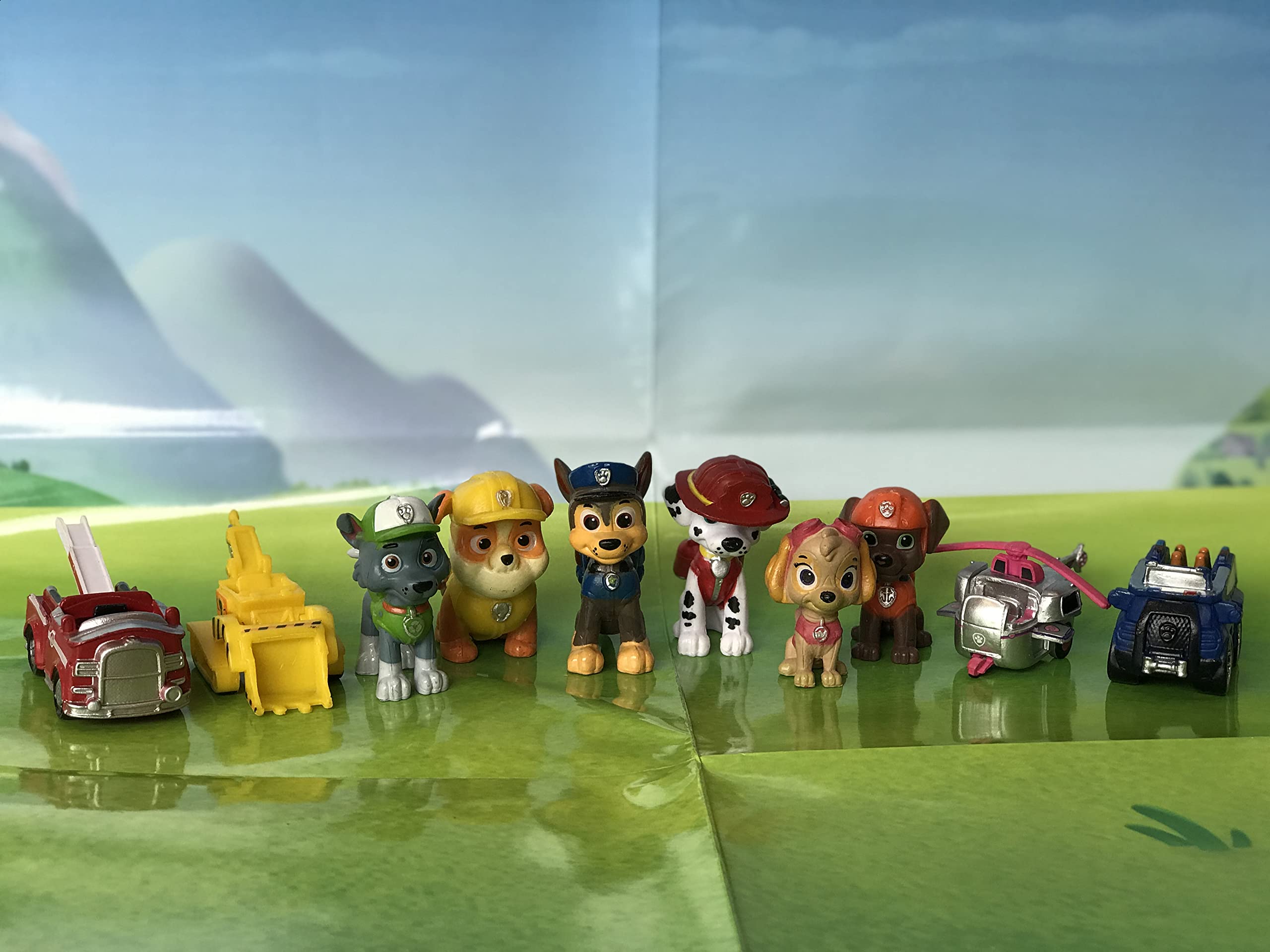 Phidal PAW Patrol My Busy Book with 10 Figurines and Playmat | Kids Edition Board Book