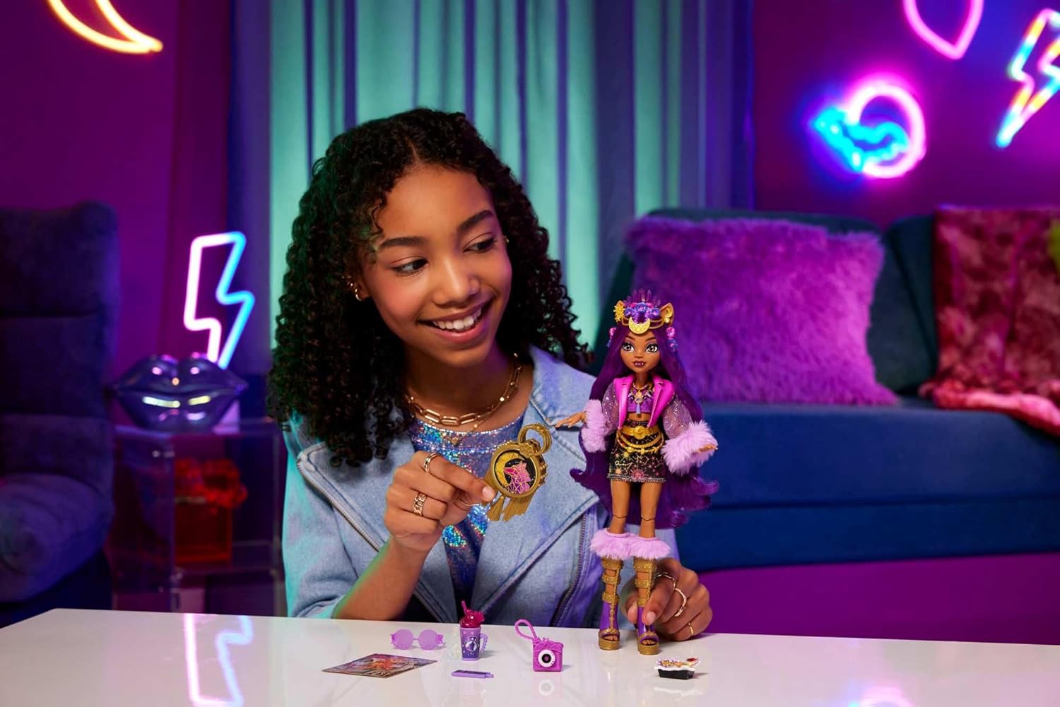 Monster High Clawdeen Wolf Monster Fest Festival Doll with Glam Outfit and Accessories 3