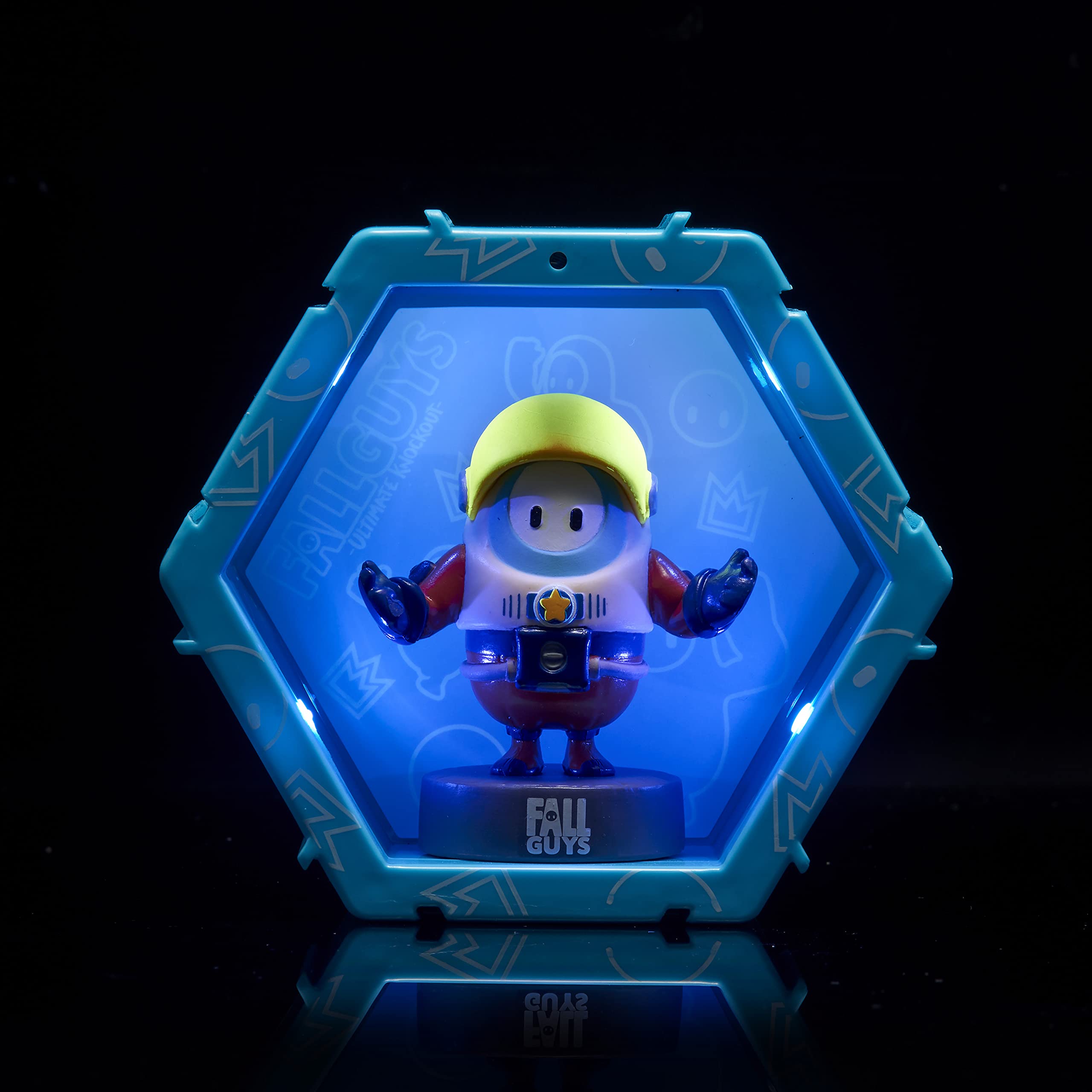 WOW! PODS Fall Guys: Ultimate Knockout - Astronaut Light-up Bobble-Head Figure | Collectible Toy 3