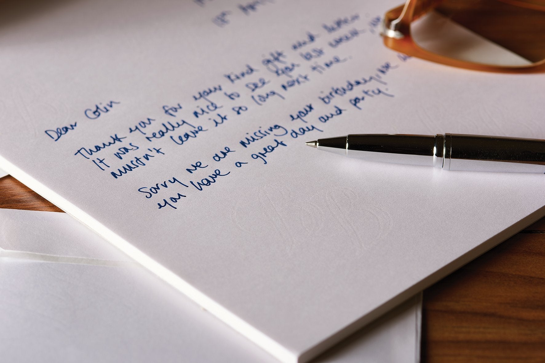Basildon Bond A4 Writing Pad - 50 Sheets White Paper | 90 gsm | Removable Guide Sheet