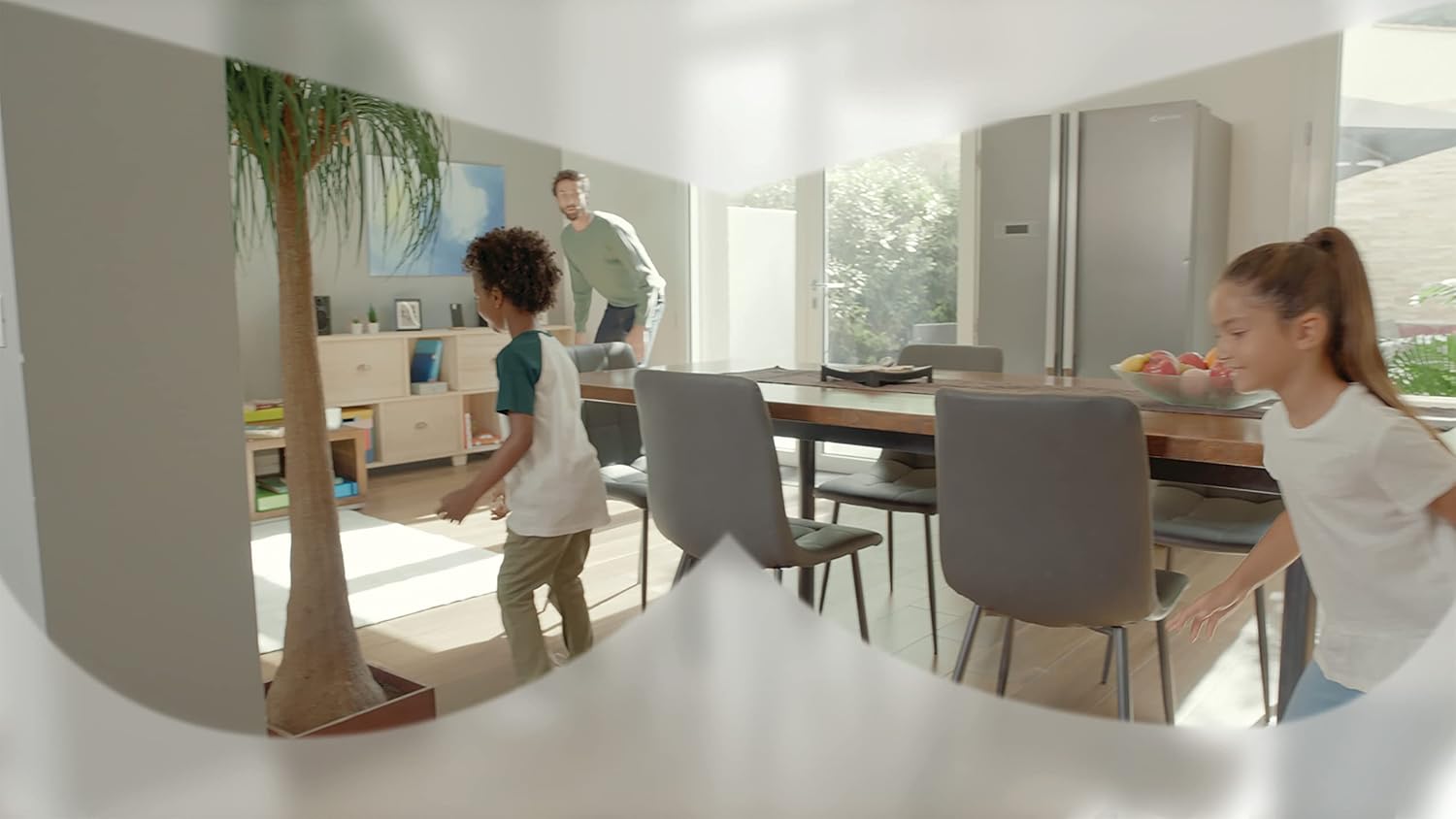 TOMY Beat the Camera Interactive Board Game for Kids, Model T73271EN 4