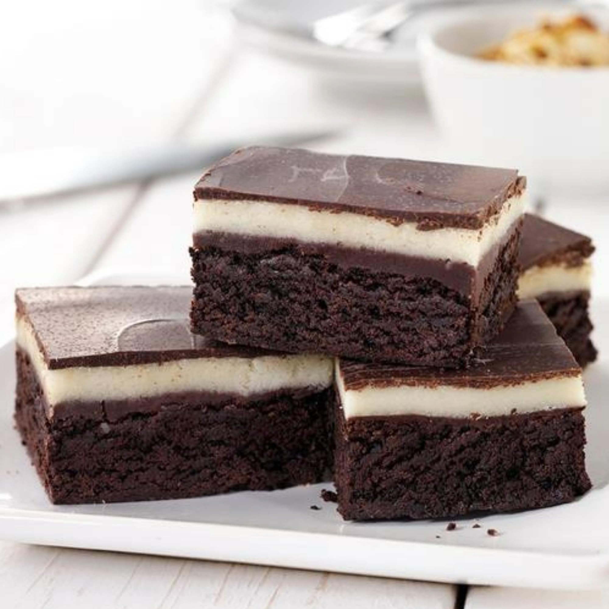 Renshaw Ready Rolled White Marzipan Disc 500g for 8" Cake Covering 3