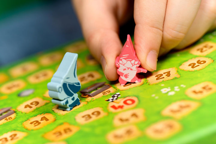 SPACE Cowboys | Garden Rush | Board Game | Ages 10+ | 2 Players | 30 Minute