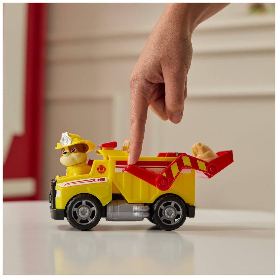 PAW Patrol Rubble Rescue Fire Dump Truck with Action Figure and Projectiles - Fire Rescue Playset for Kids