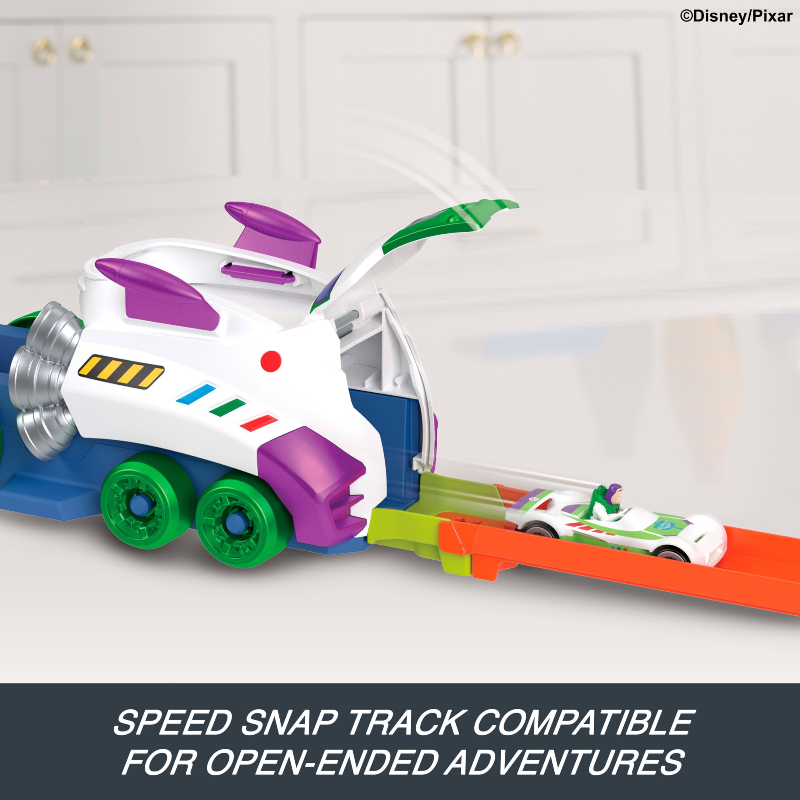 Hot Wheels Disney and Pixar Hi-Tech Buzz Lightyear Launcher & Haul Vehicle | Age 4+ 5