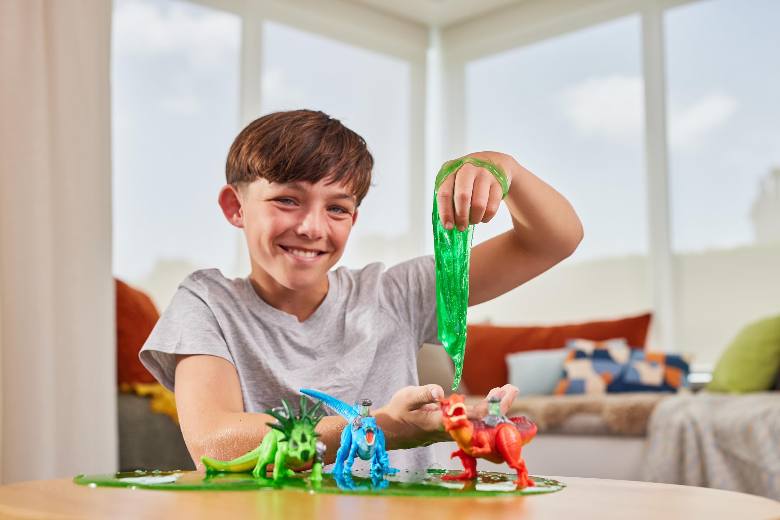 Robo Alive Dino DNA Styracosaurus Figure Kit | Light-Up DNA Spine | Ages 3+ 6