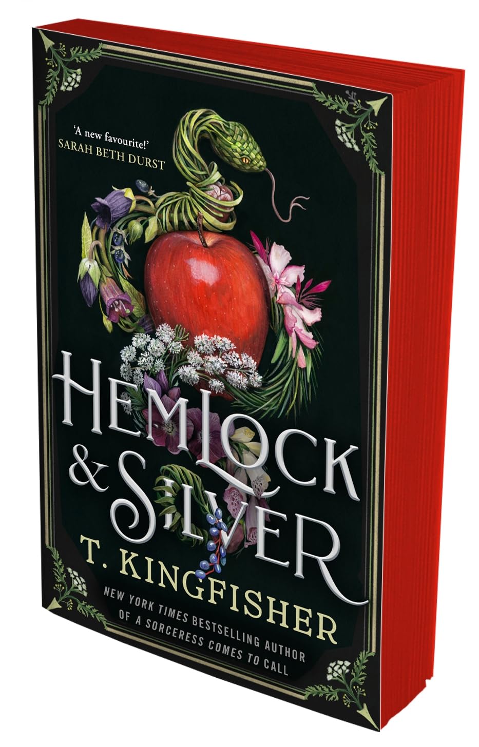 TOR Hemlock & Silver: A Spellbinding Snow White Retelling by T. Kingfisher | Paperback