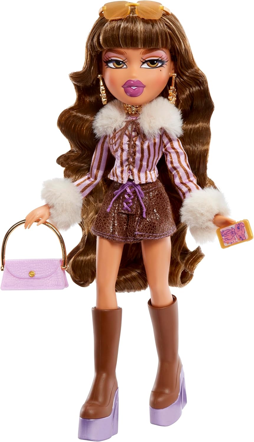 Bratz Alwayz Fashion Doll - Yasmin - 10 Accessories & Poster - 36M-10Y 2