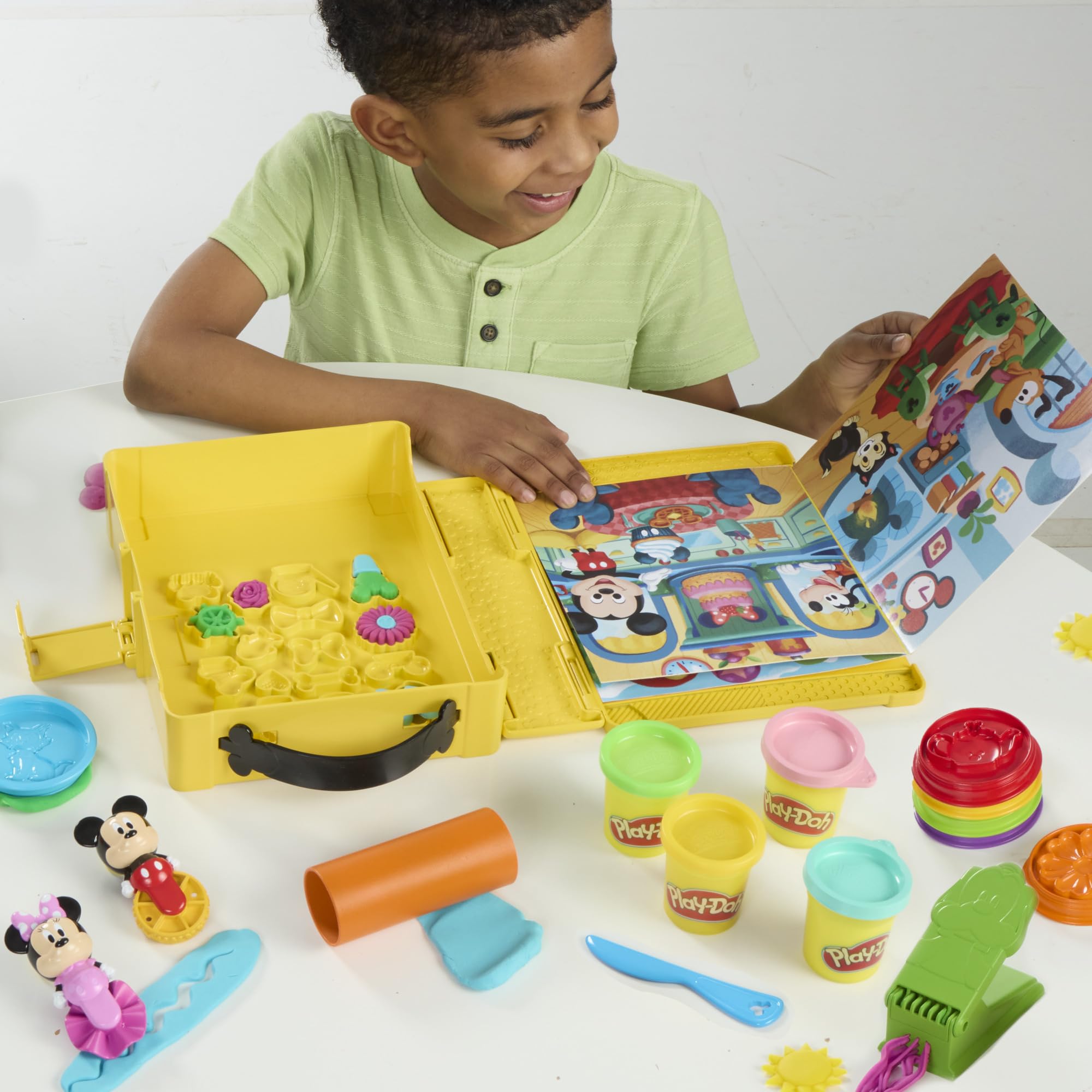 Play-Doh Disney Junior Shape a Story Playset - Storybook Theme | Ages 2+ | Includes 4 Cans 5