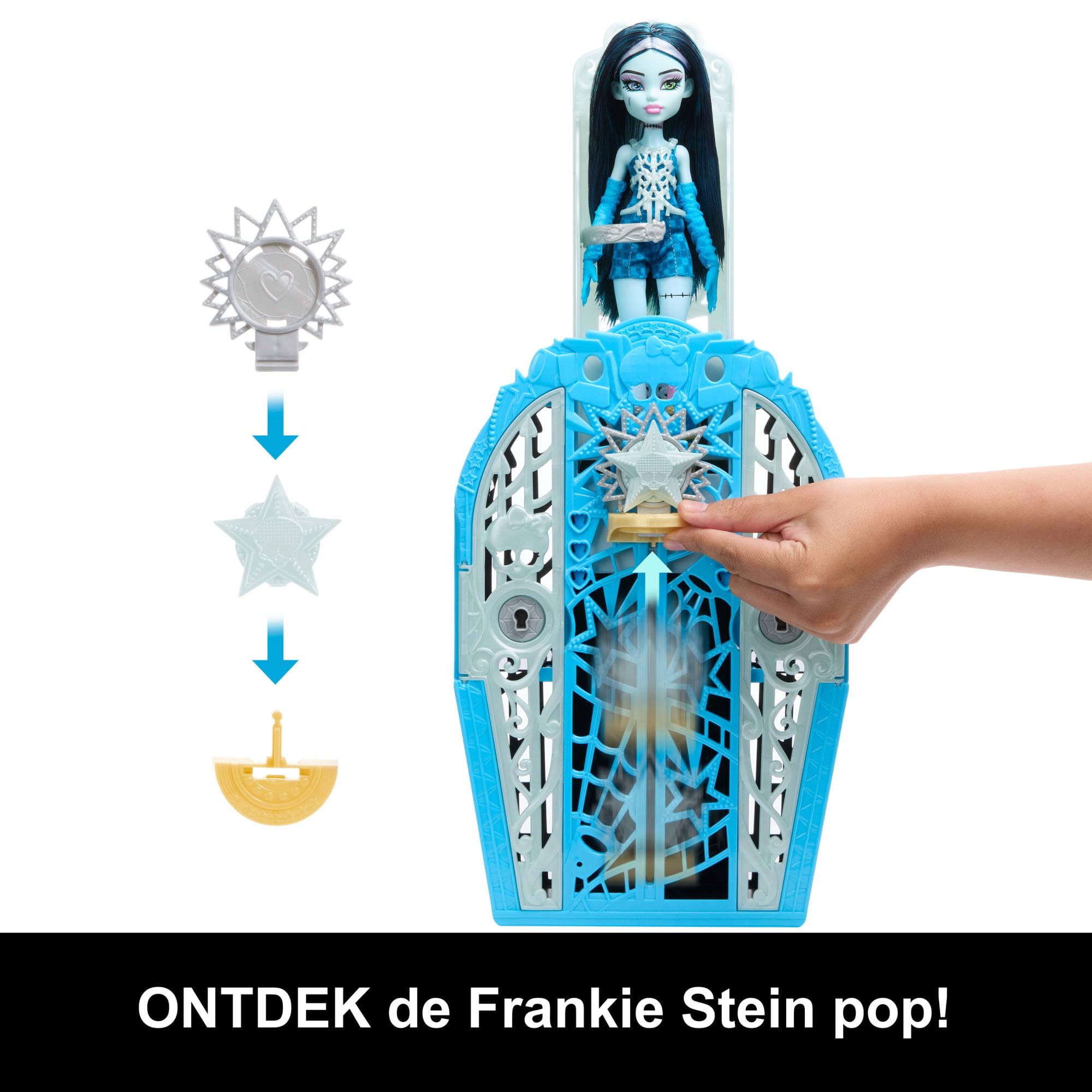 Monster High Skulltimate Secrets Doll and Accessories Set - Hauntlywood Mysteries Playset for Kids 4