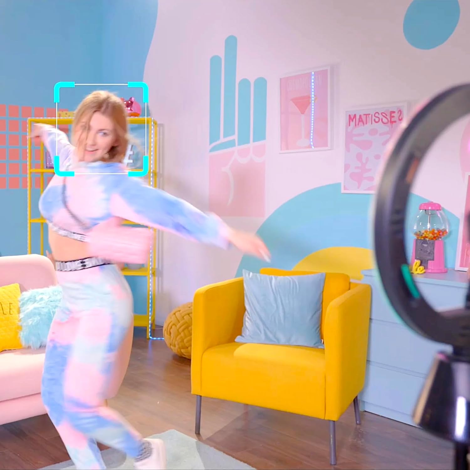 Studio Creator 360 Video Maker Kit - Motion Tracking LED Ring Light with Green Screen 7