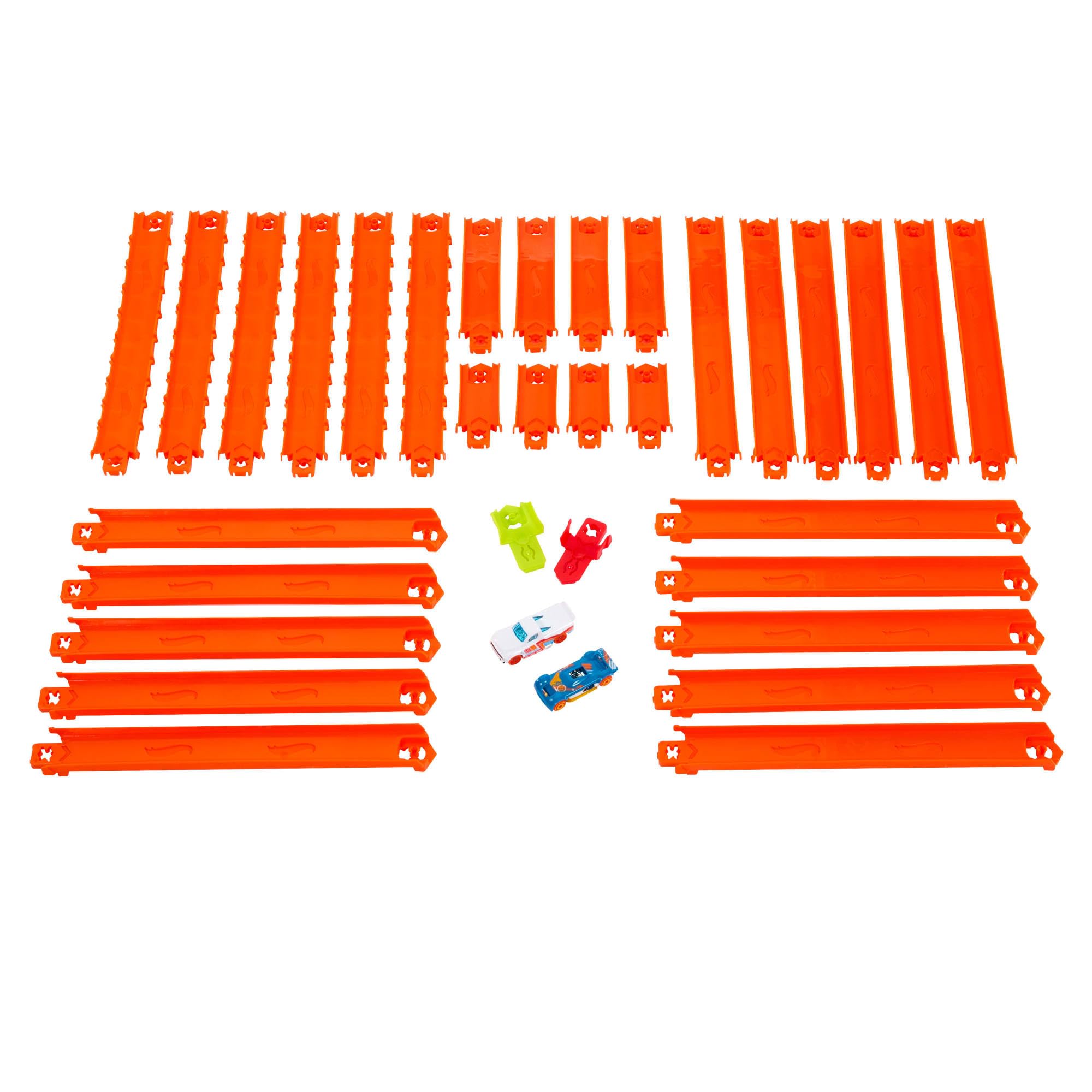 Hot Wheels Track Creator Deluxe Pack - 25 Feet Speed Snap Track with 2 Cars 5