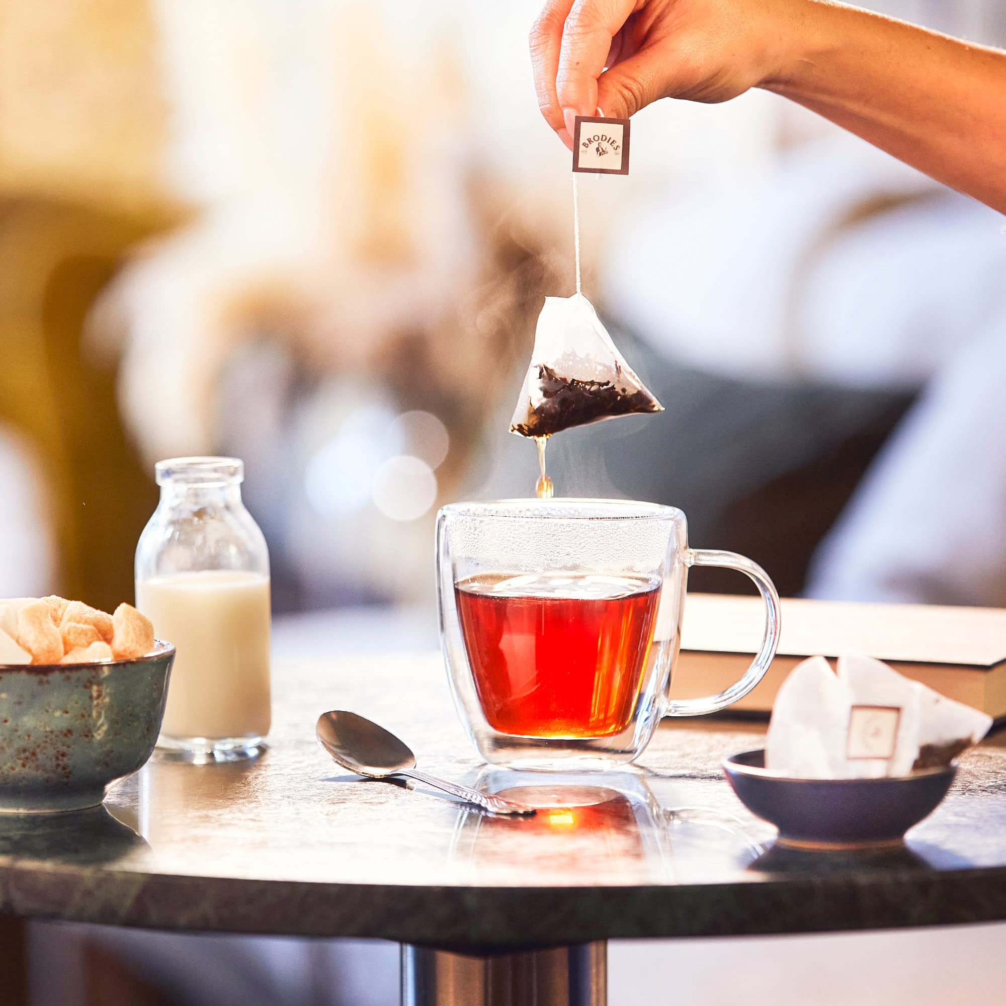 Brodies Scottish Breakfast Tea - 15 Pyramid Tea Bags in Reusable Silver Gift Tin 4