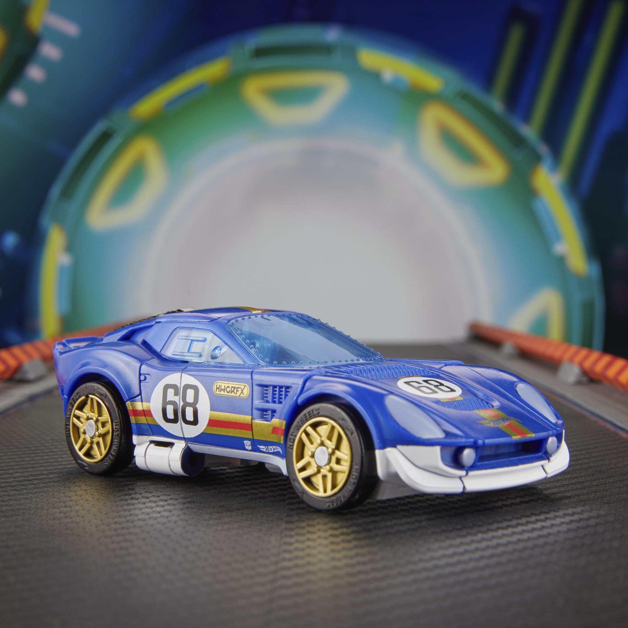 Transformers Hot Wheels El Segundo Coupe Deluxe Class Figure | Converts in 17 Steps | 12.5 cm Robot Mode 3