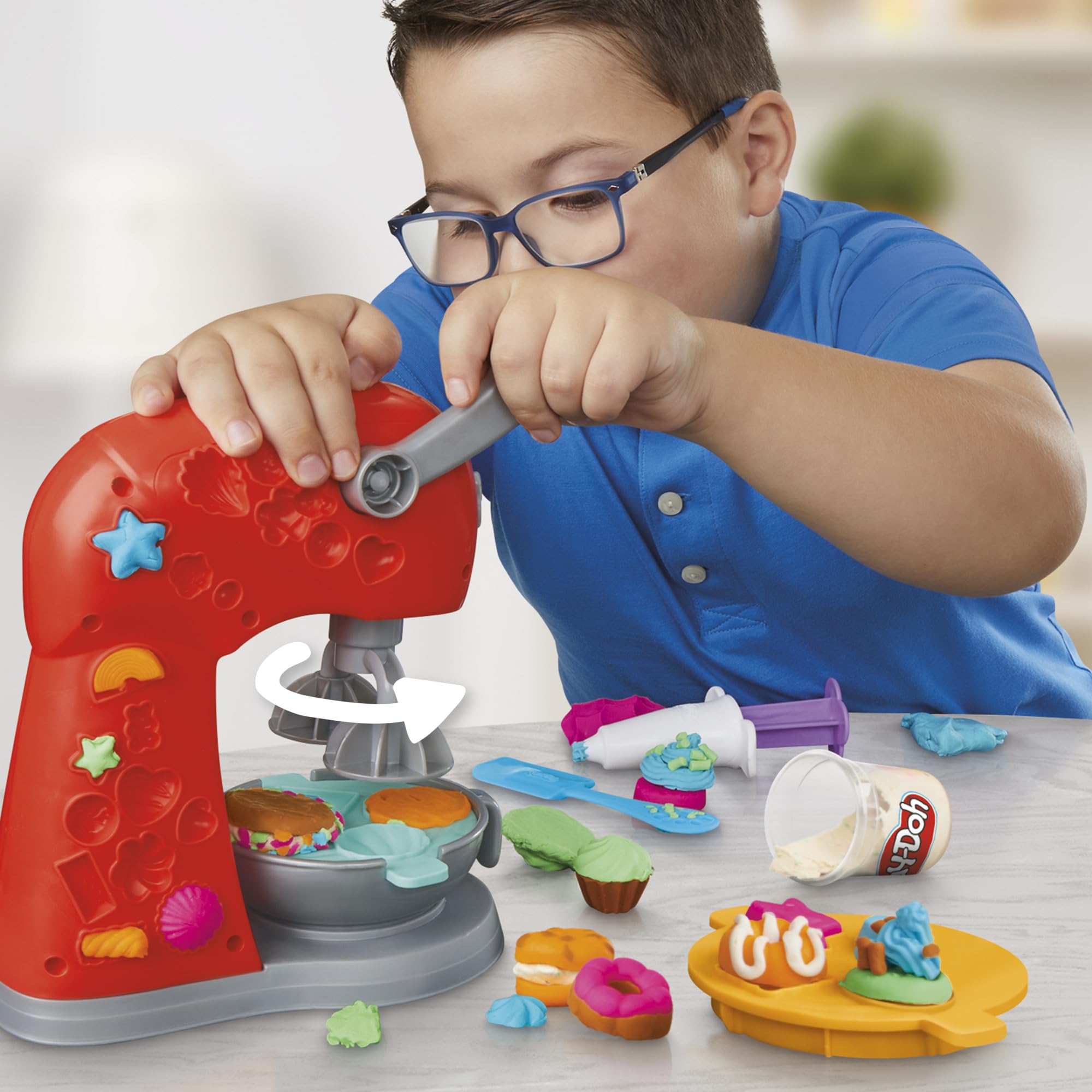 Play-Doh Kitchen Creations Magical Mixer Playset - Ages 3+ | Includes 5 Cans