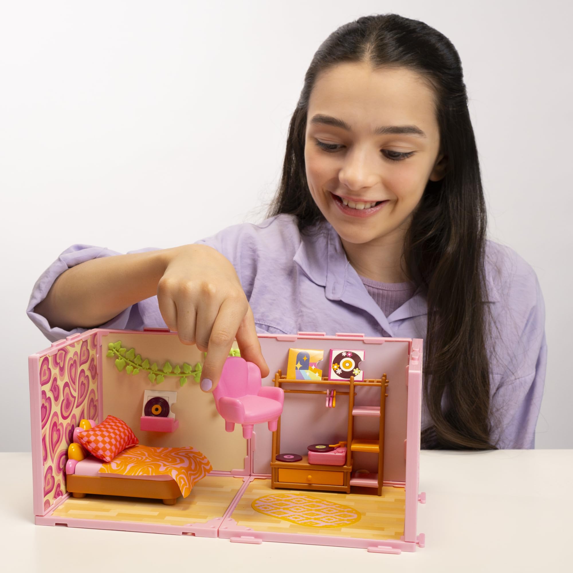 Goliath Suite Spaces Deluxe Bedroom Set - Modular Dollhouse Playset for 6+ 2