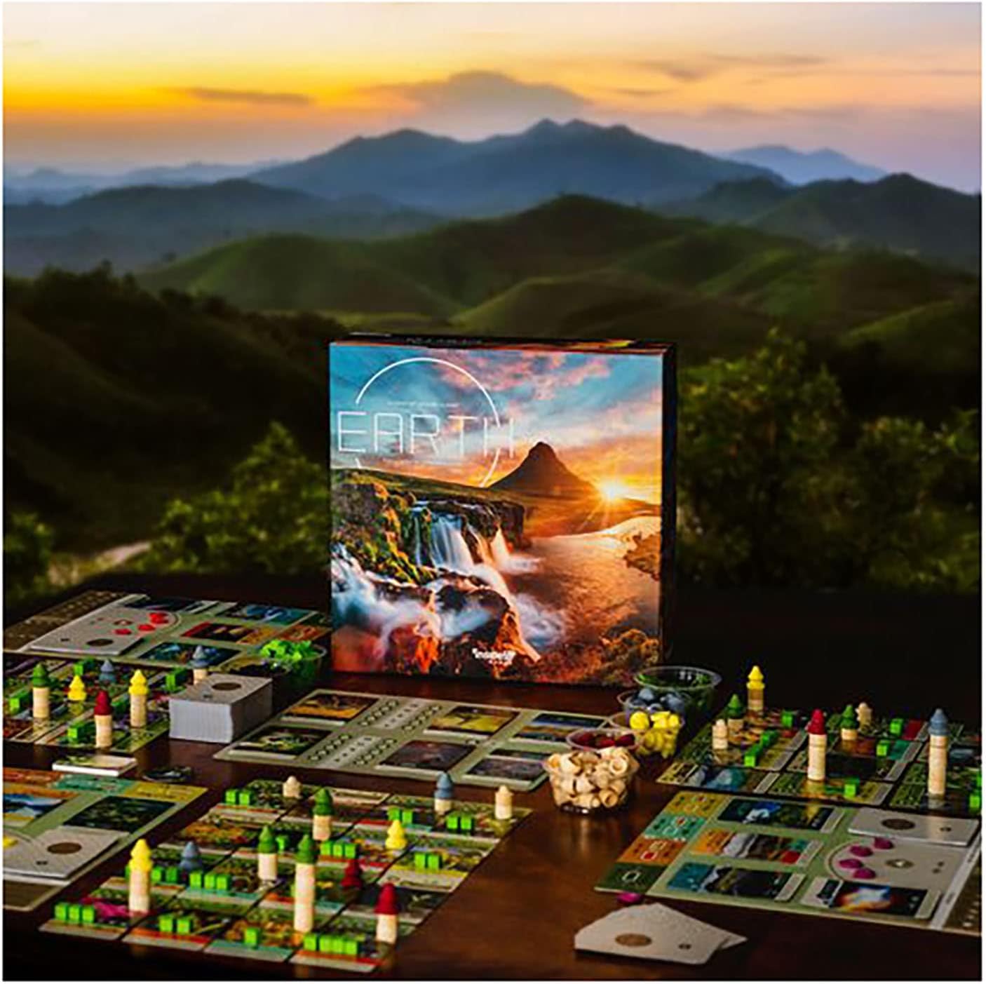 Inside Up Games Earth Board Game | Ages 14+ | 1-5 Players | 45-90 Minutes 9