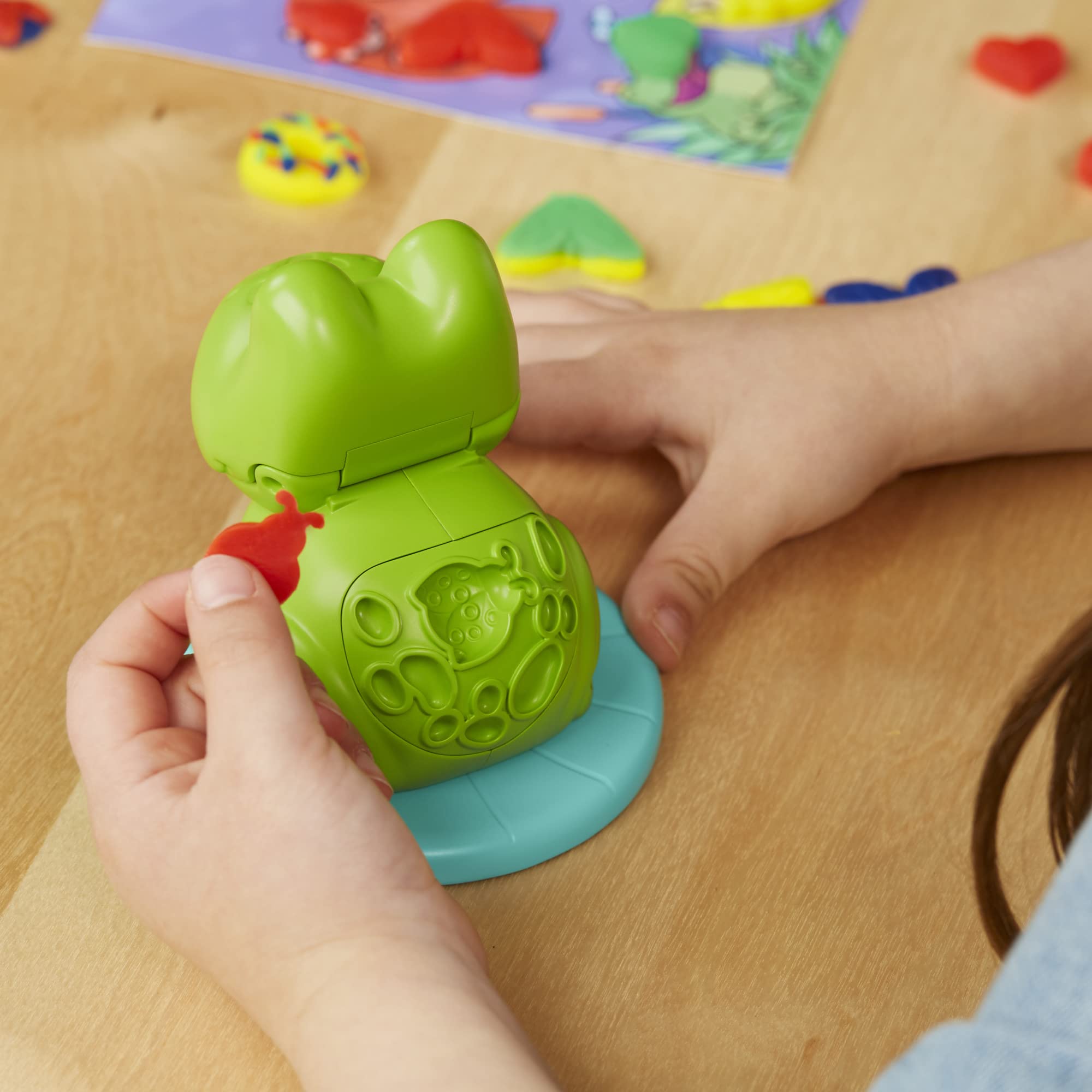 Play-Doh Frog ‘n Colors Starter Set - Creative Arts & Crafts Toy for Kids 3+ 4