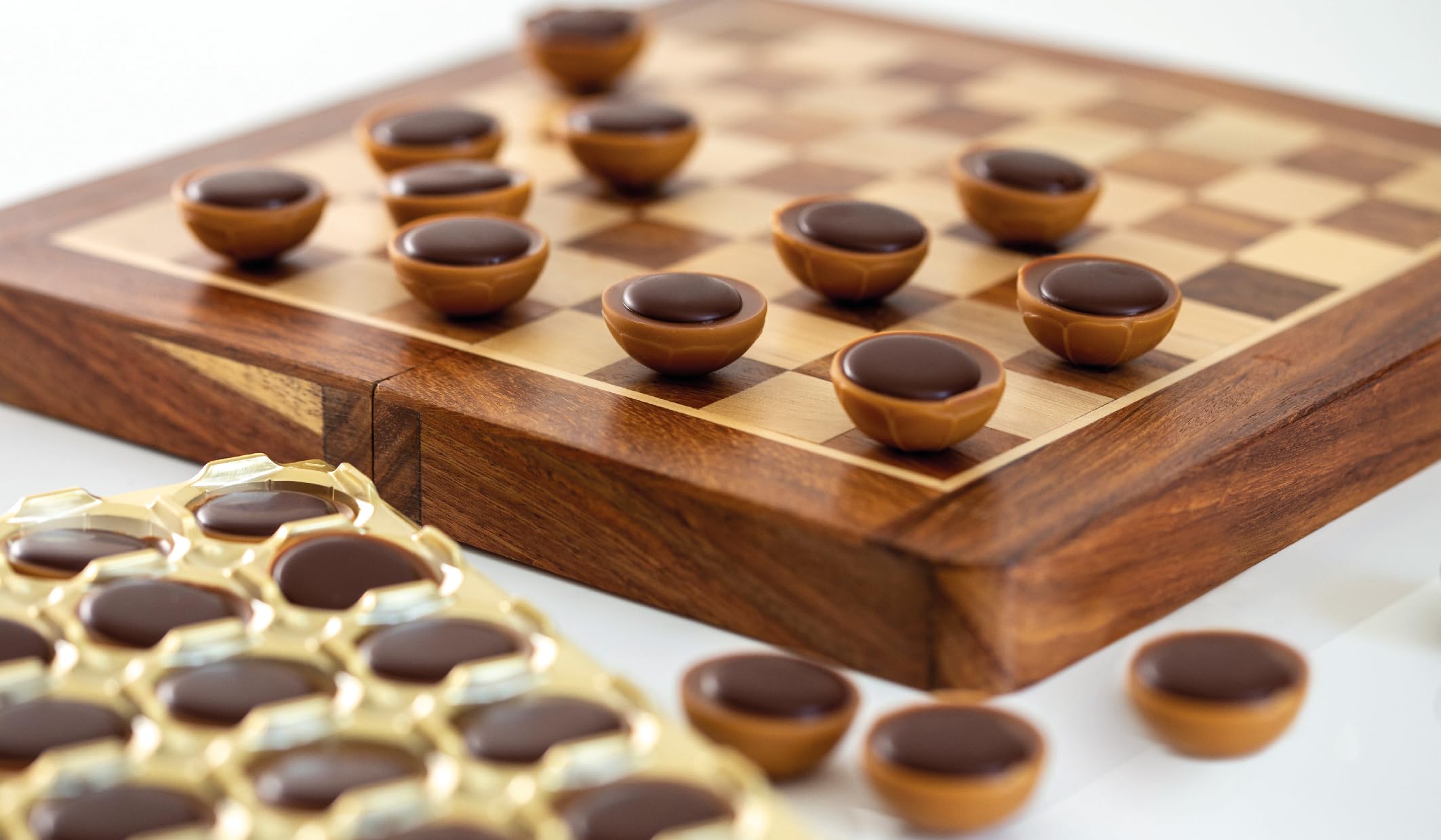 Toffifee Christmas Chewy Nougat Caramel Cups with Hazelnut & Smooth Chocolate 4