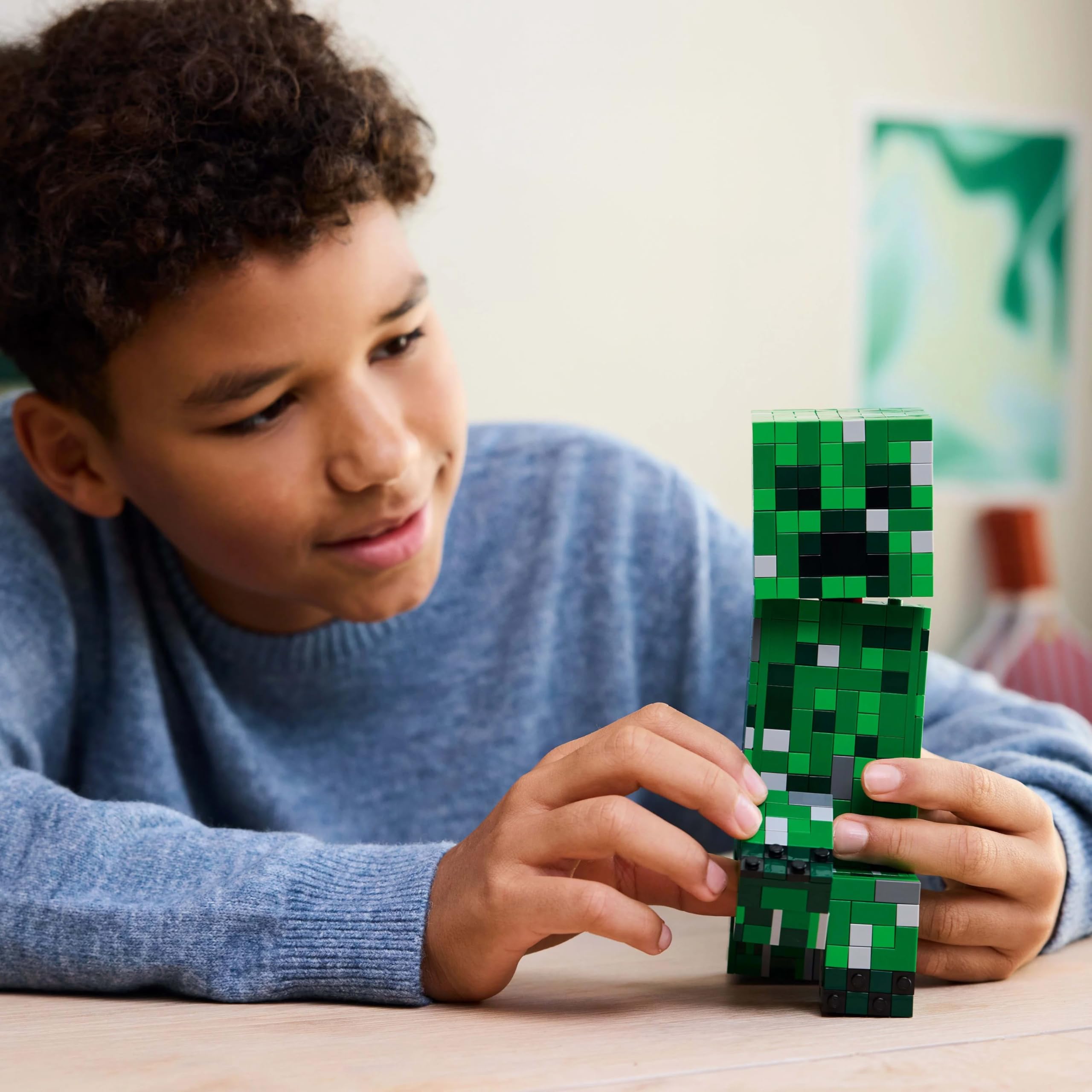LEGO Minecraft The Creeper Toy - 665-Piece Buildable Posable Figure with Hidden Compartment 6