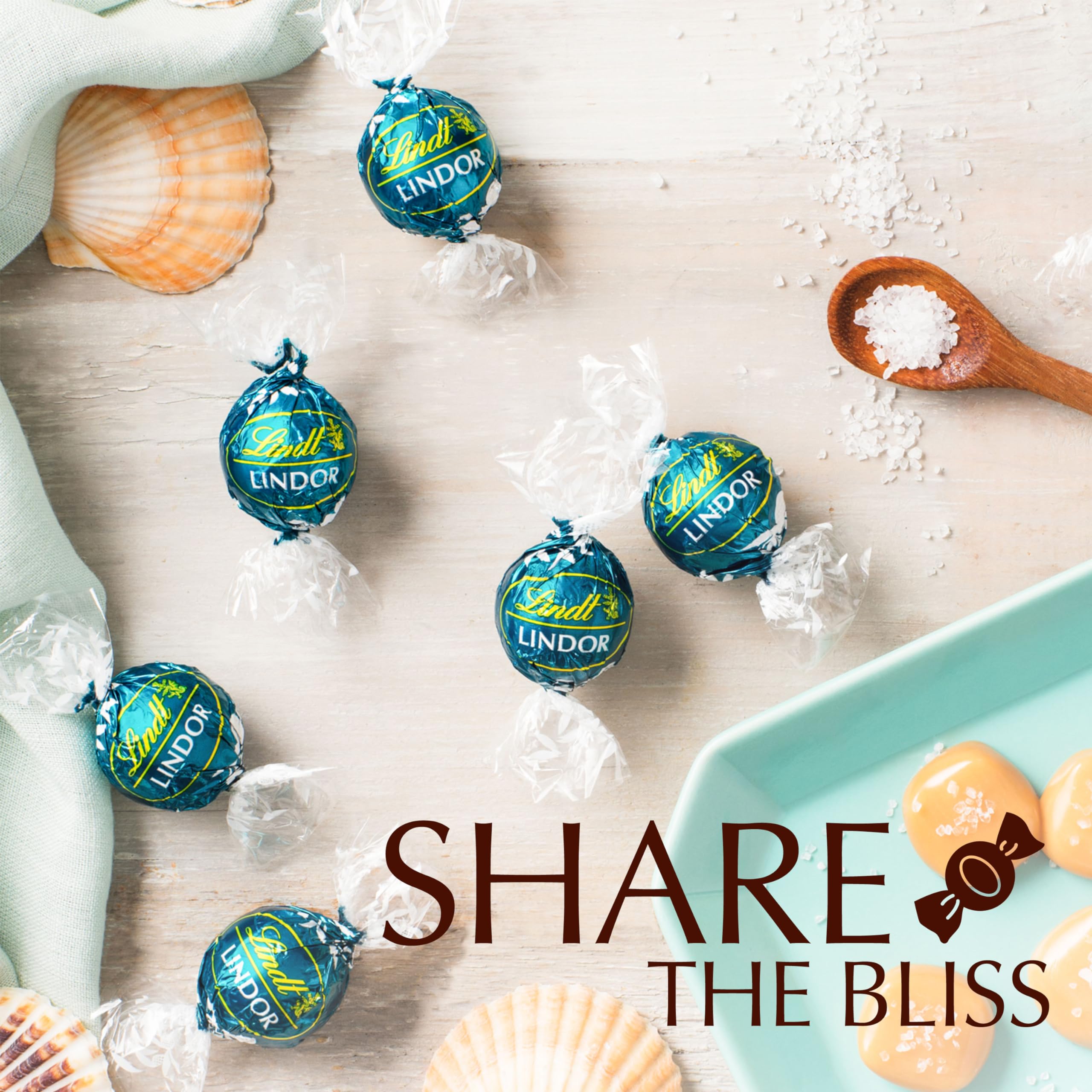 Lindt Lindor Salted Caramel Milk Chocolate Truffles - 200g Gift Box (Approx 16 Truffles) 11