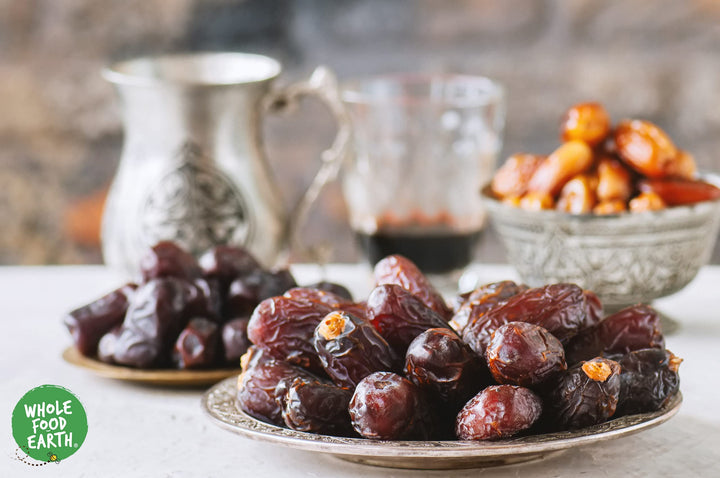 Organic Dried Medjoul Dates – 1 kg | Raw | GMO Free | Wholefood Earth