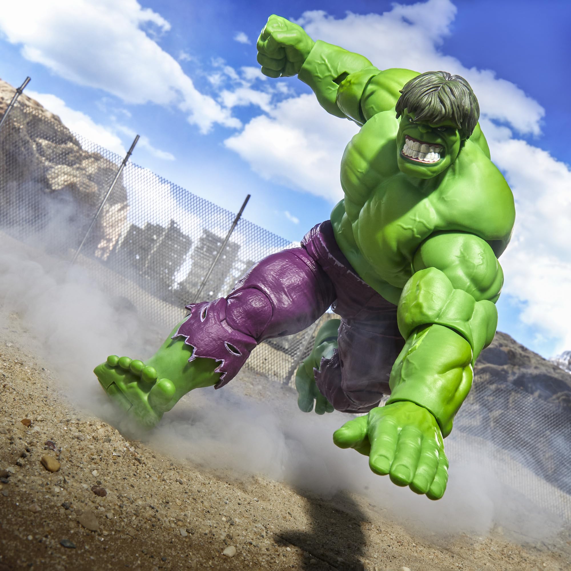 Hasbro Marvel Legends Maximum Series Hulk Action Figure - 8.5 Inch Collectible with 30 Points of Articulation 6