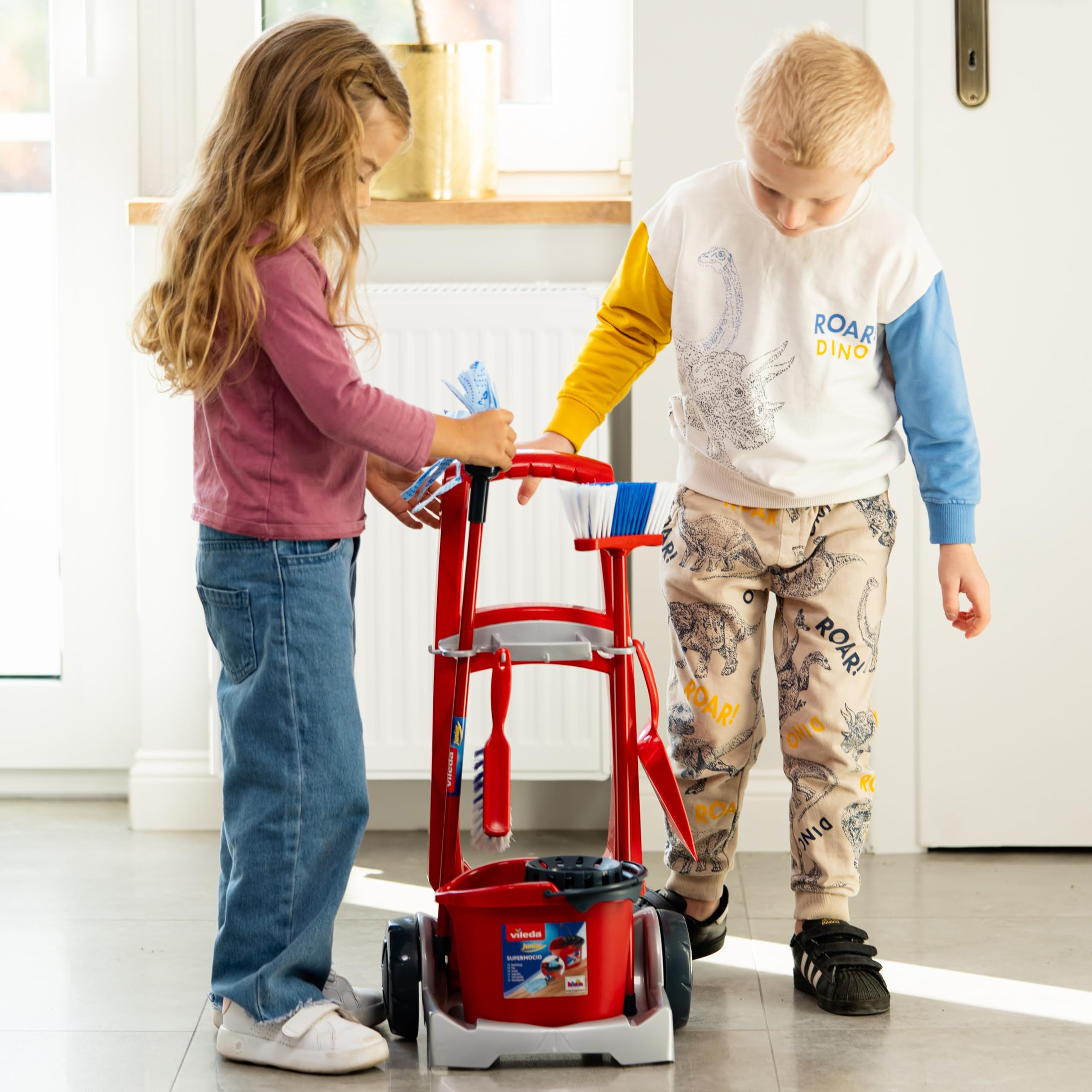 Theo Klein 6741 Vileda Broom Trolley Playset - Includes Mop, Bucket, Broom & Dustpan - Pretend Play for Ages 3+ 7